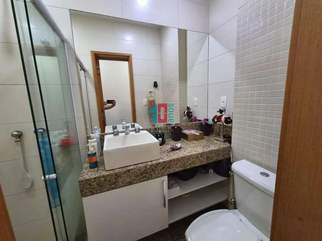 3-bedroom apartment with a washing machine — photo 24