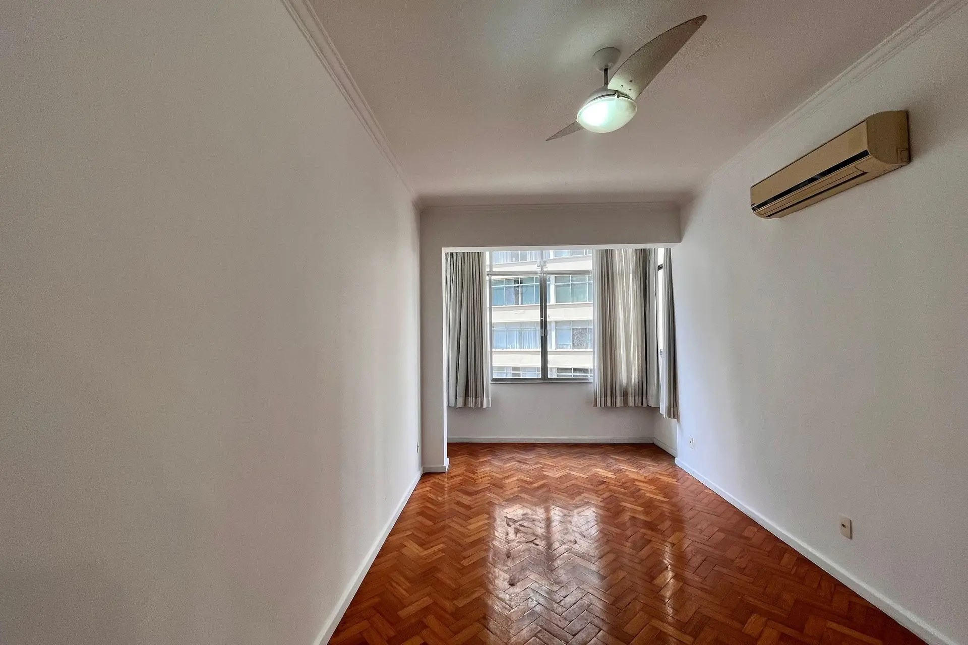 Apartamento sem mobília com 2 quartos e cozinha americana — photo 13