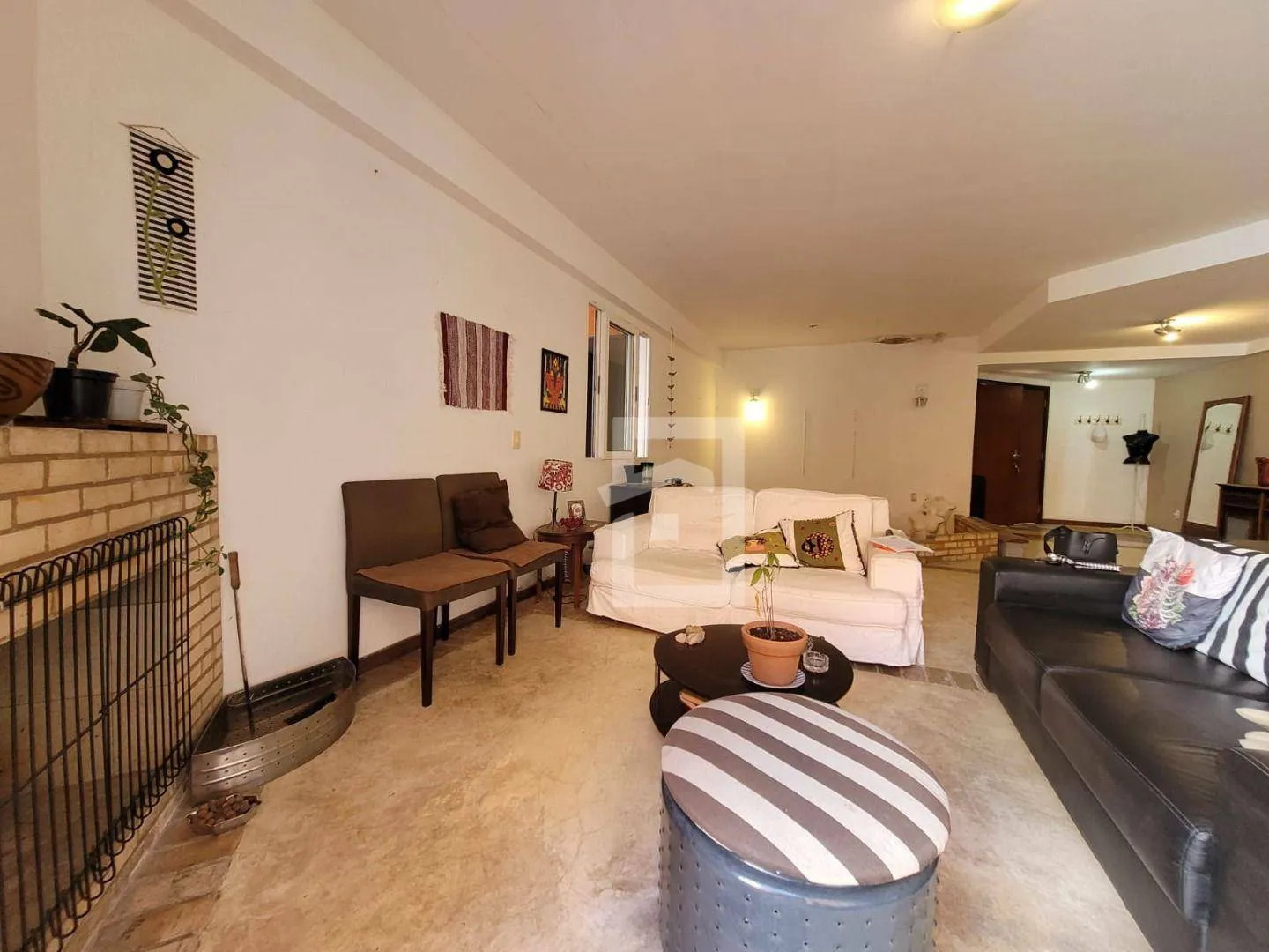 Furnished triplex house with 4 bedrooms 4 baths and 3 parking — photo 7