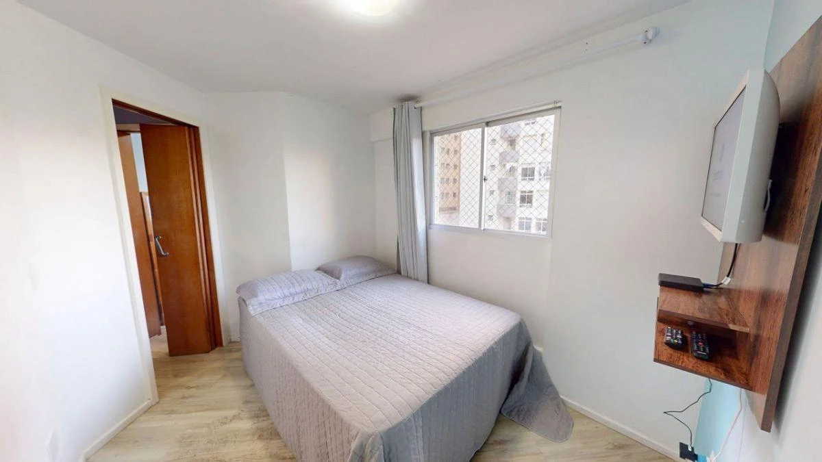 Home office in a 2-bedroom apartment, 35 m² — photo 15