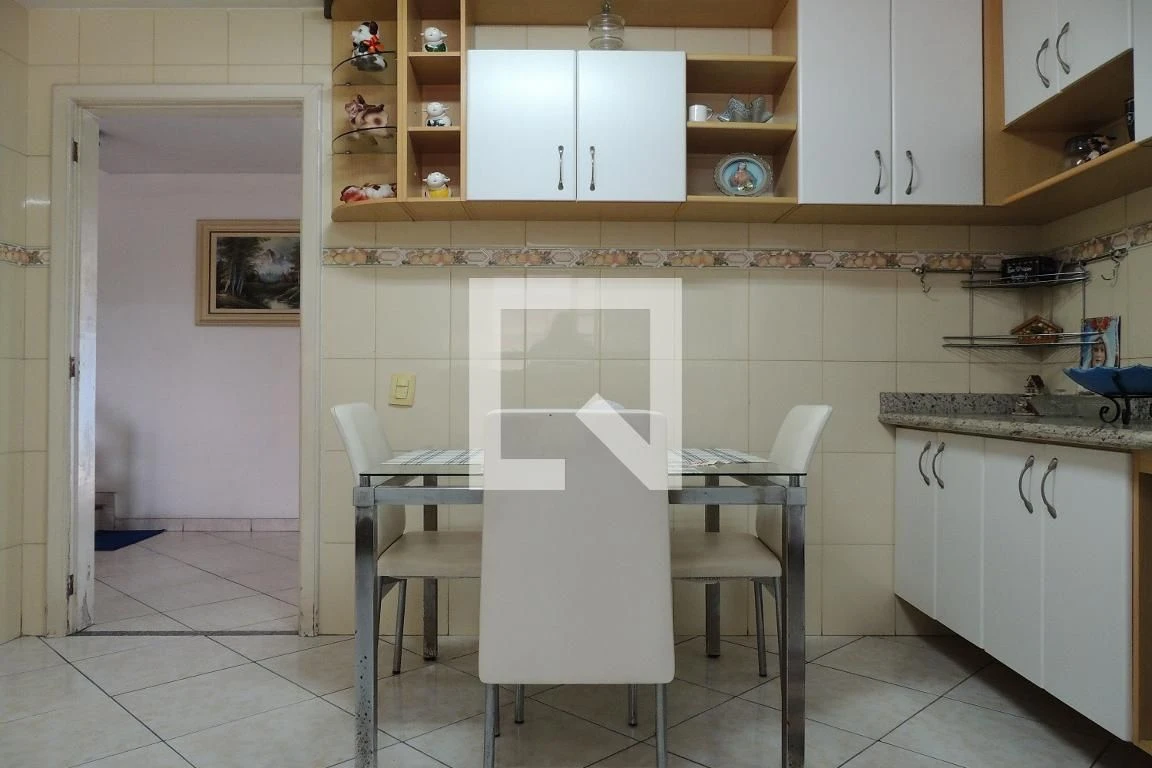 Casa mobiliada com 3 quartos, varanda e 3 banheiros — photo 37