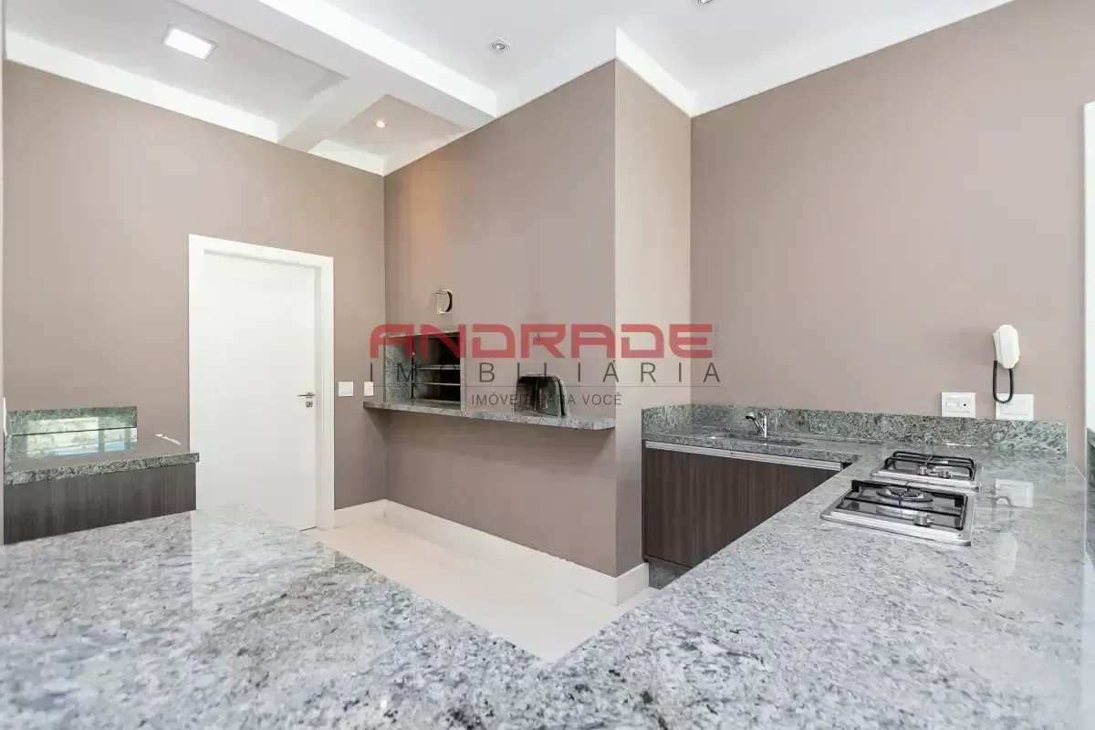 Apartment with 3 bedrooms and glass balcony — photo 62