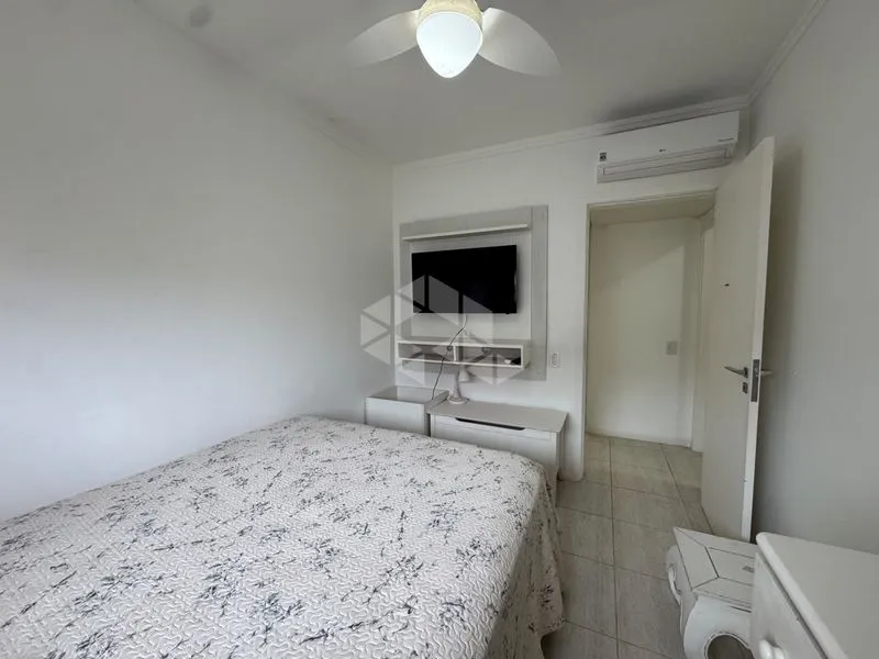 Furnished apartment, 150 m², with a glass-enclosed balcony — photo 2