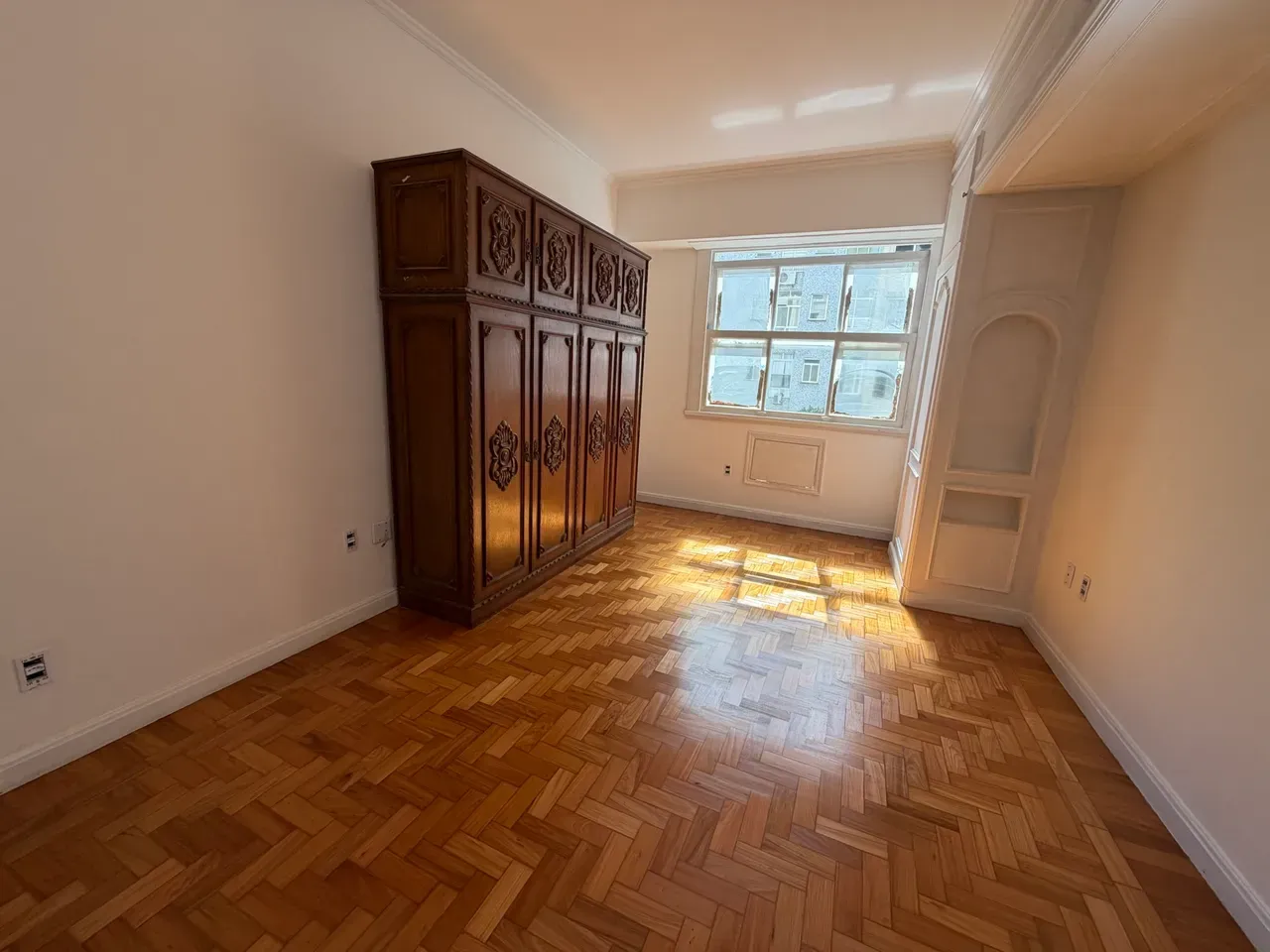 3-bedroom apartment with a sports court — photo 15