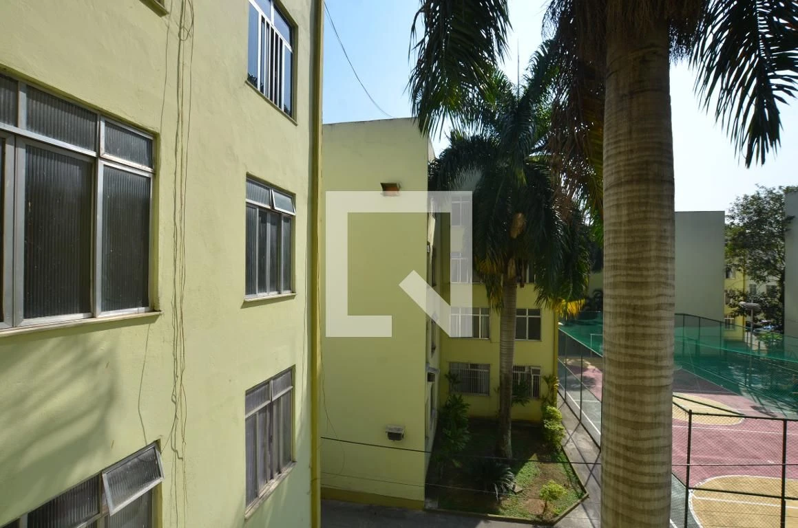 Furnished 2-bedroom apartment with 1 bathroom — photo 15