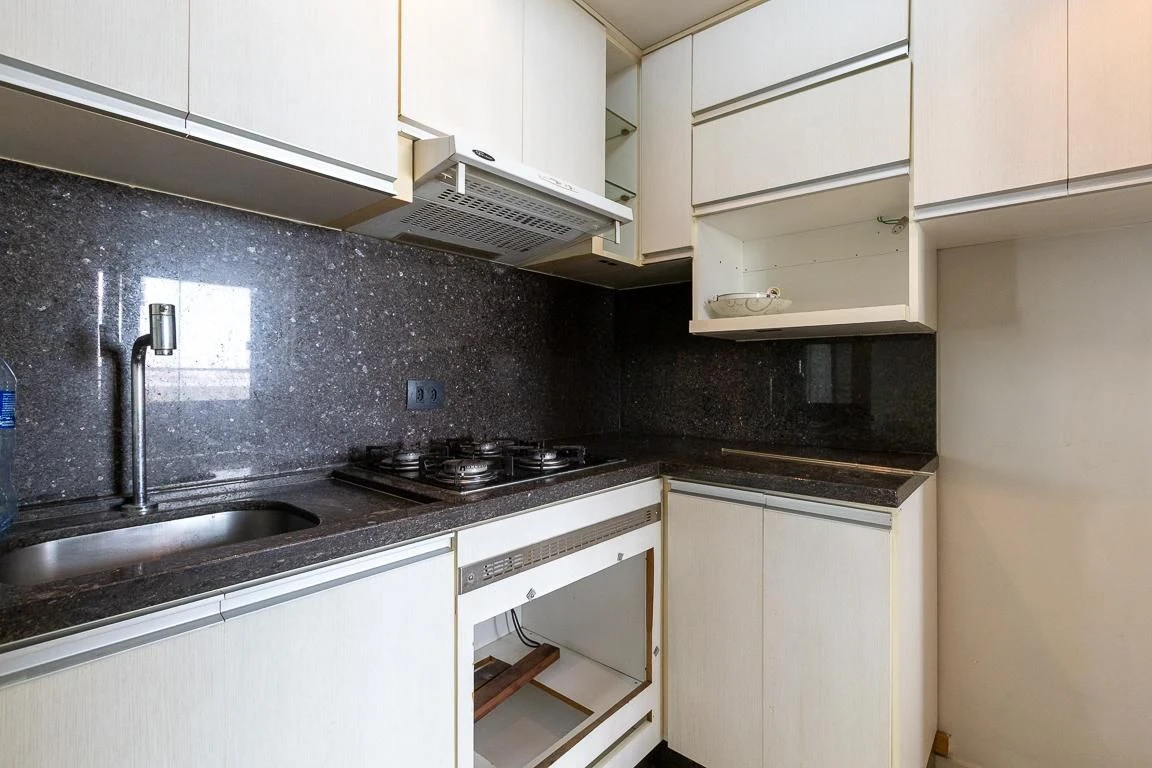 2-bedroom apartment with a home office in Curitiba — photo 8