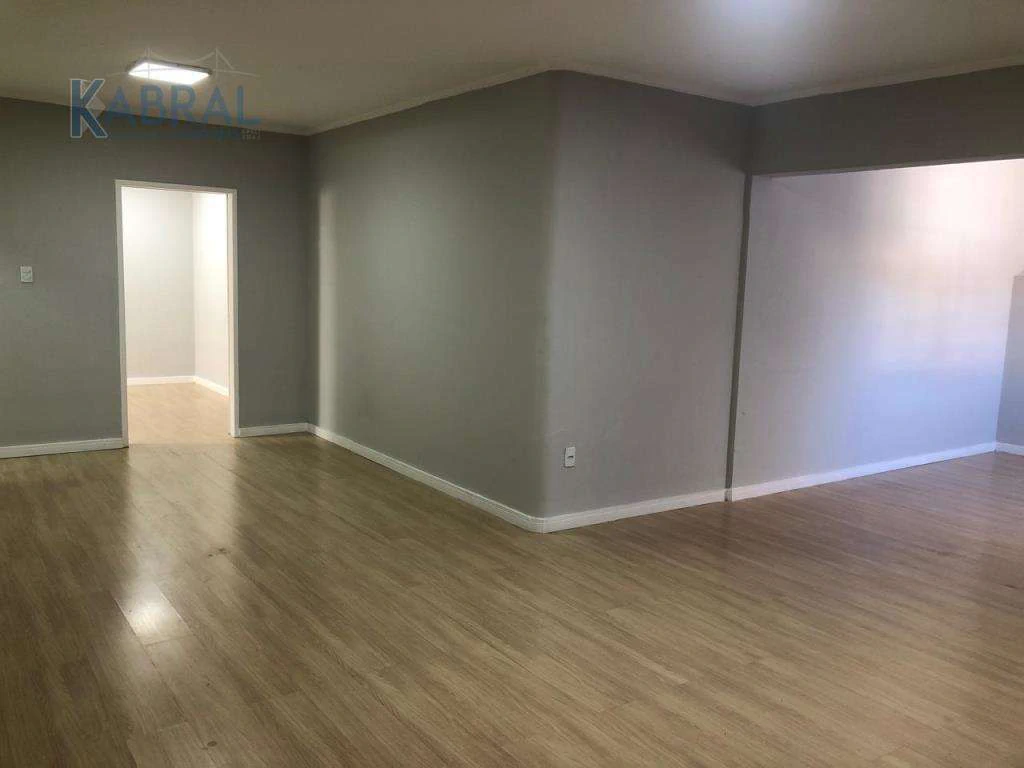 Unfurnished house with 5 bedrooms and 360 m²