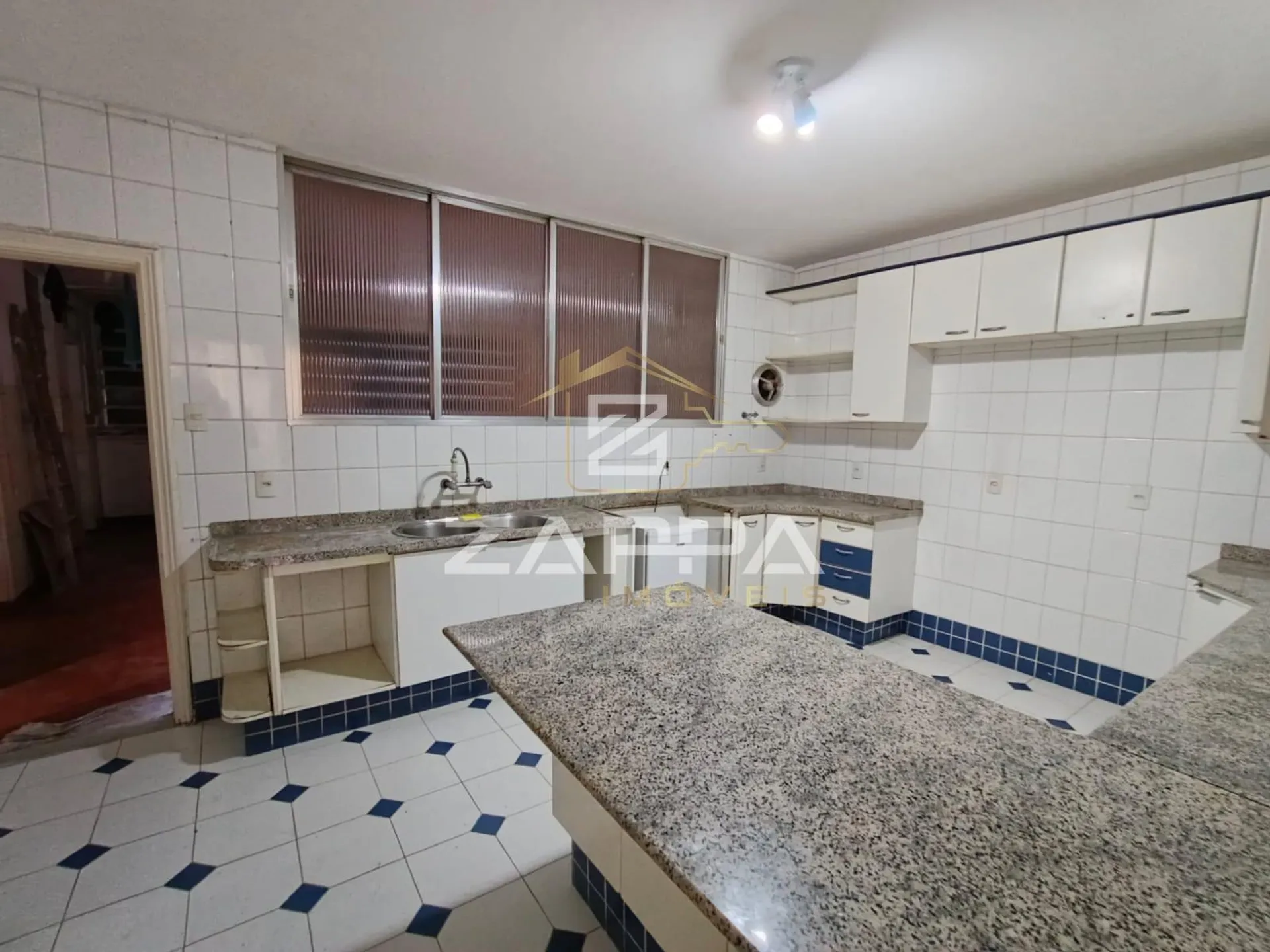 3-bedroom apartment with a bathtub in Rio de Janeiro — photo 7