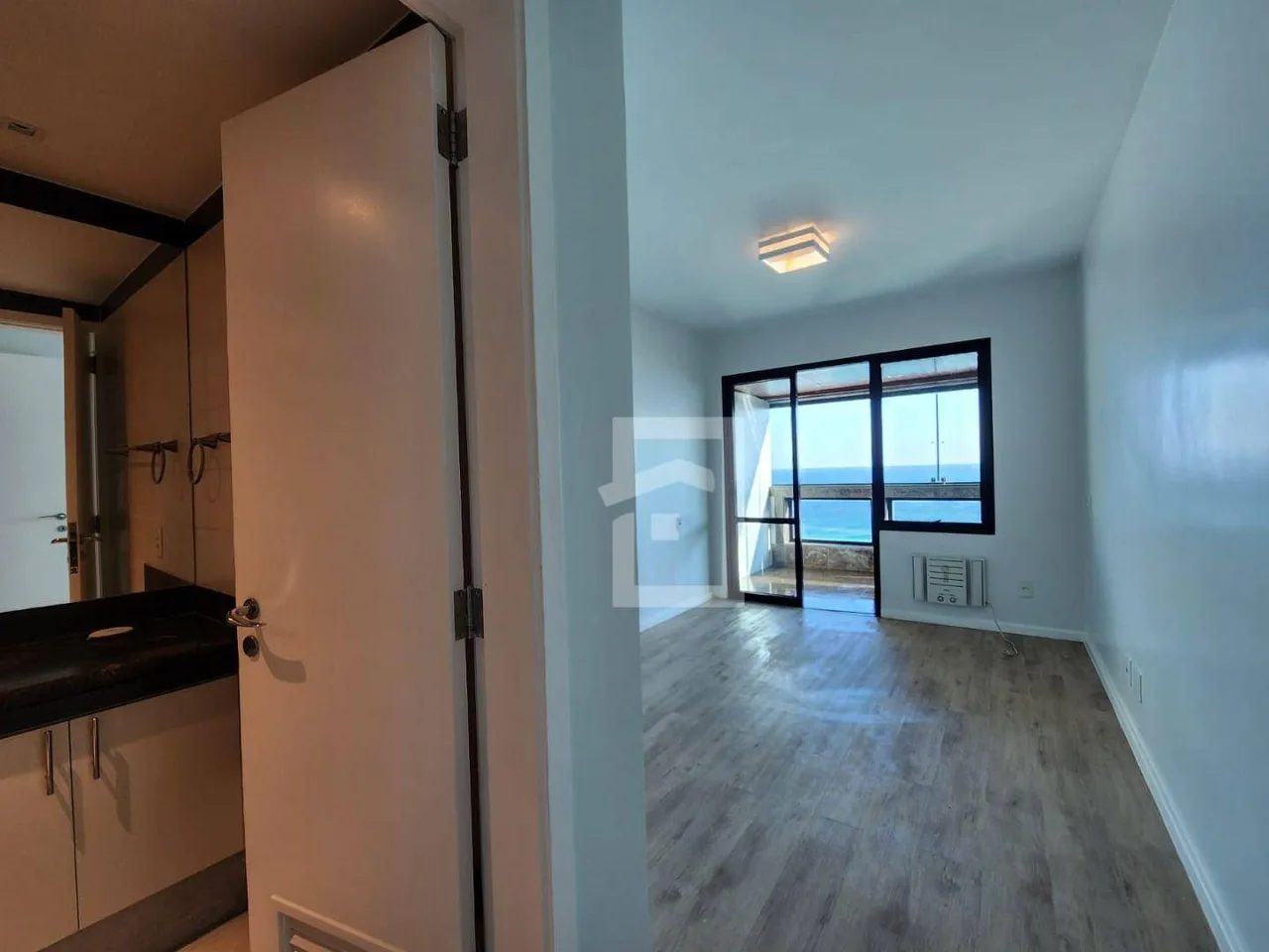4-bedroom apartment with 315 m² and 5 bathrooms — photo 6