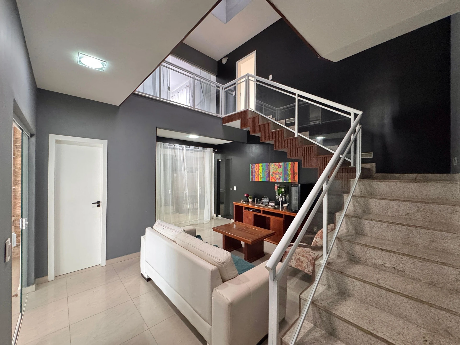Furnished house with 6 bedrooms and 6 bathrooms