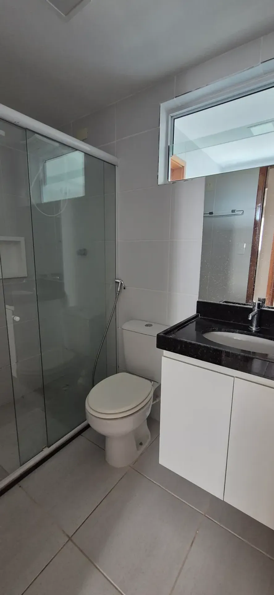 Furnished 3-bedroom apartment on the 8th floor — photo 9