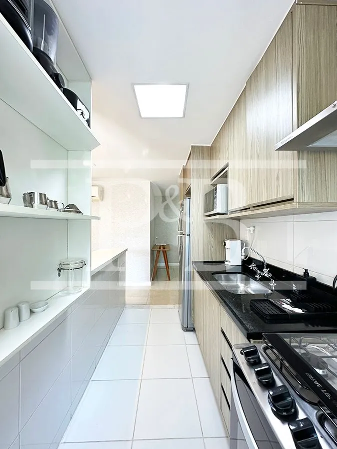Furnished 2-bedroom apartment with 90 m² and parking — photo 40