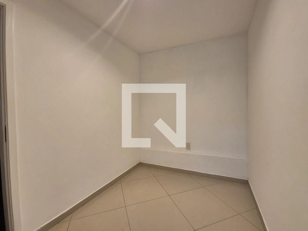Casa de 4 dormitorios con balcón y 3 plazas de parking — photo 24