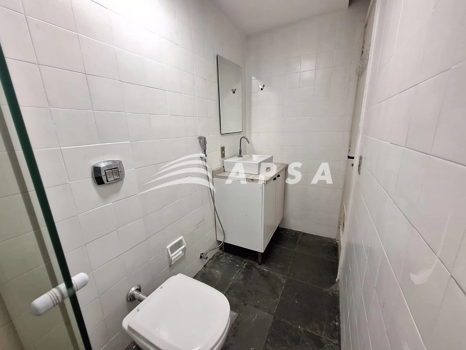 Unfurnished 57 m² apartment with 2 bedrooms and a balcony — photo 11