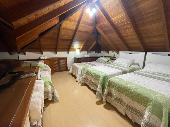 Ванна и 6 спален: дом 320 м² — photo 19