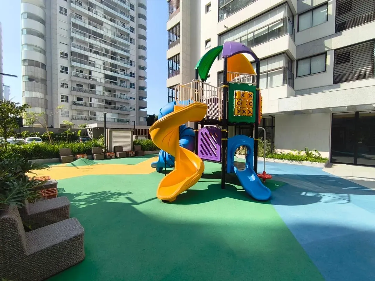 70 m² apartment with 2 bedrooms and a balcony — photo 36