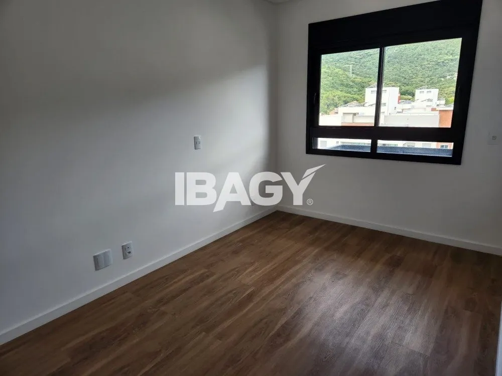 90 m² apartment with 2 bedrooms and 1 parking space — photo 11