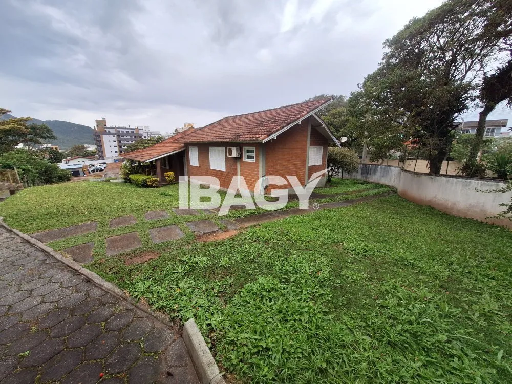 4-bedroom house with balcony grill — photo 10