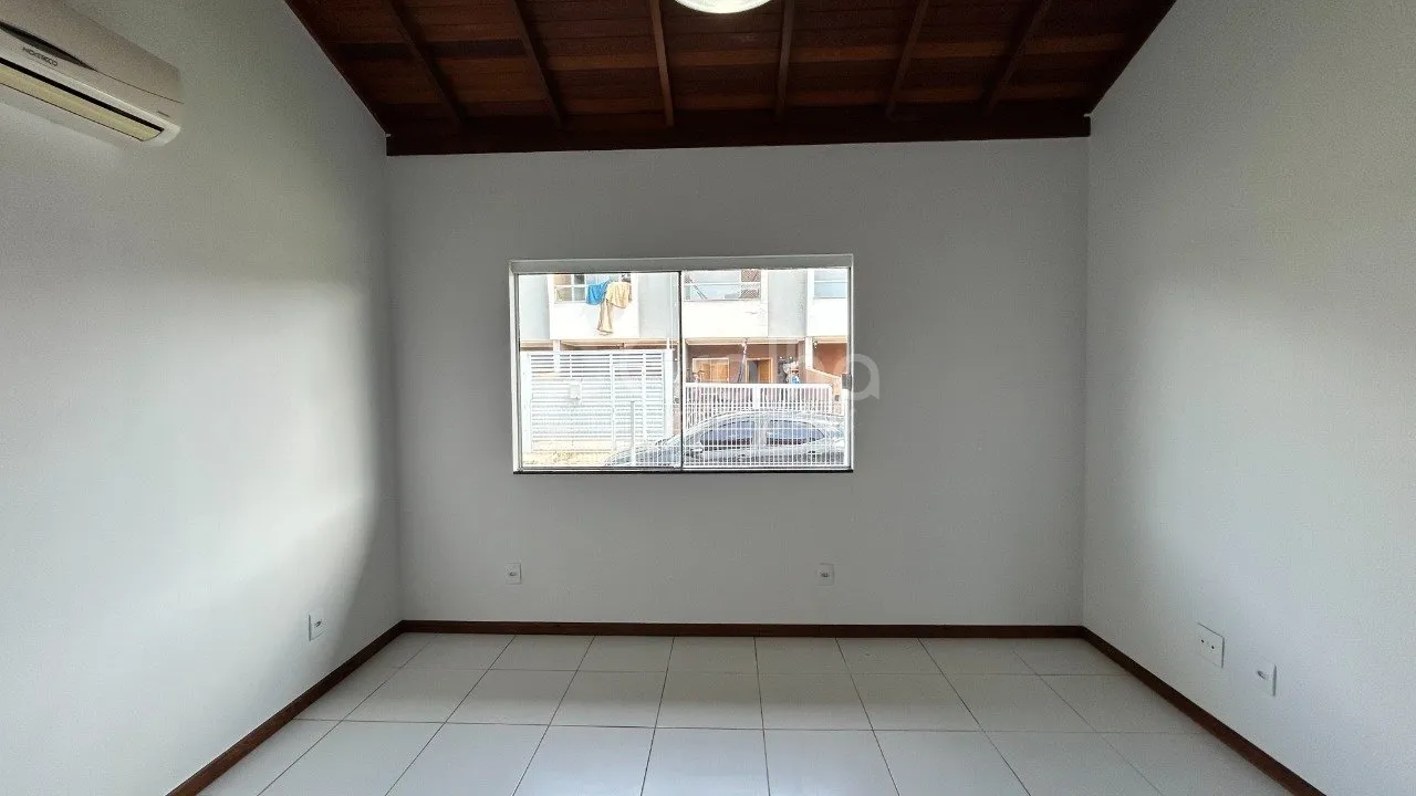 2-bedroom house, 1 with its own bathroom, 143 m² — photo 6