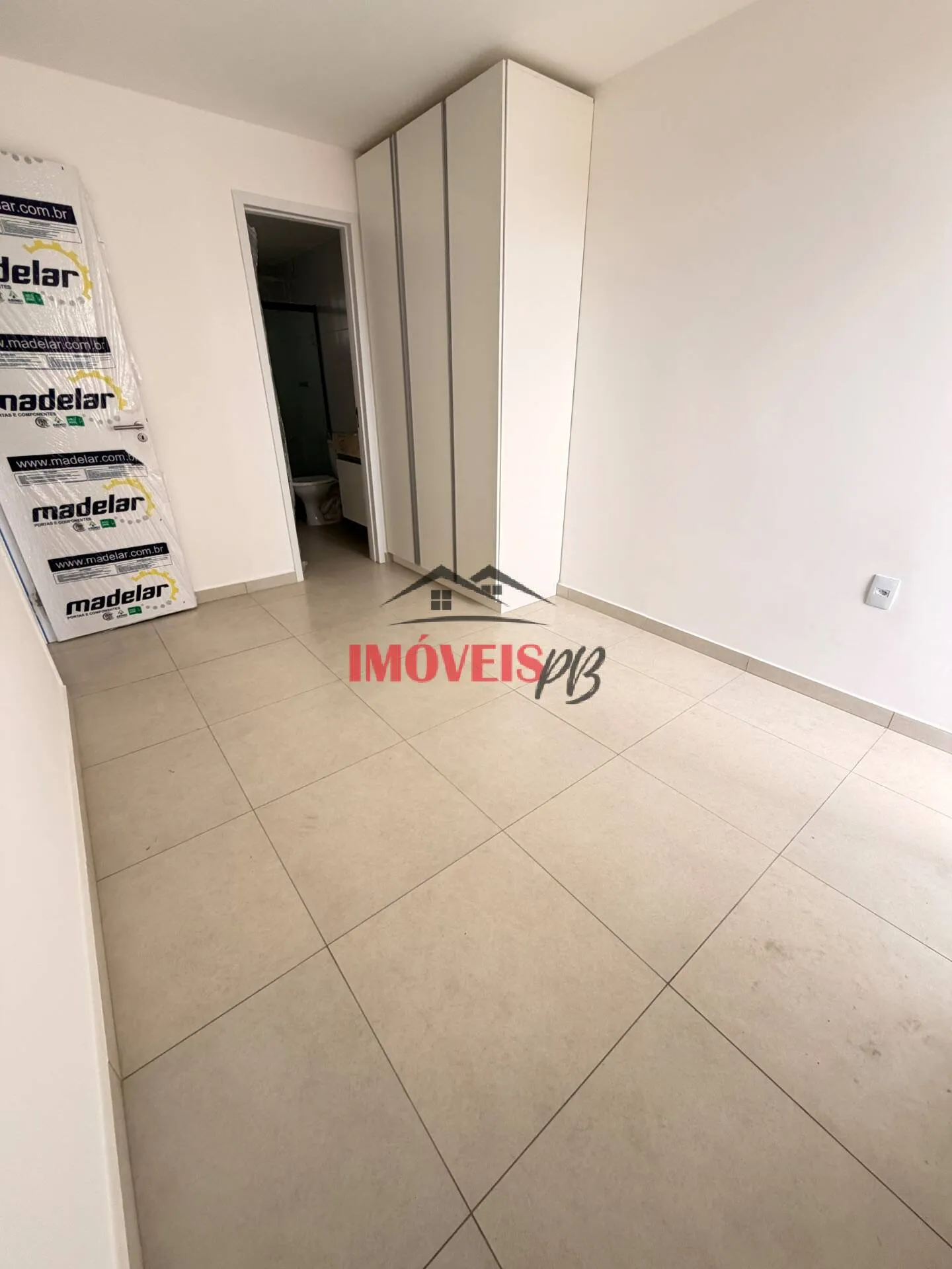 Apartamento de 3 quartos com suíte e varanda — photo 33