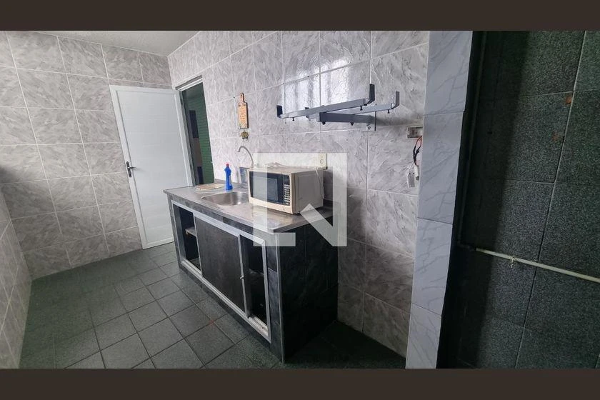 5-bedroom house with a washing machine — photo 3