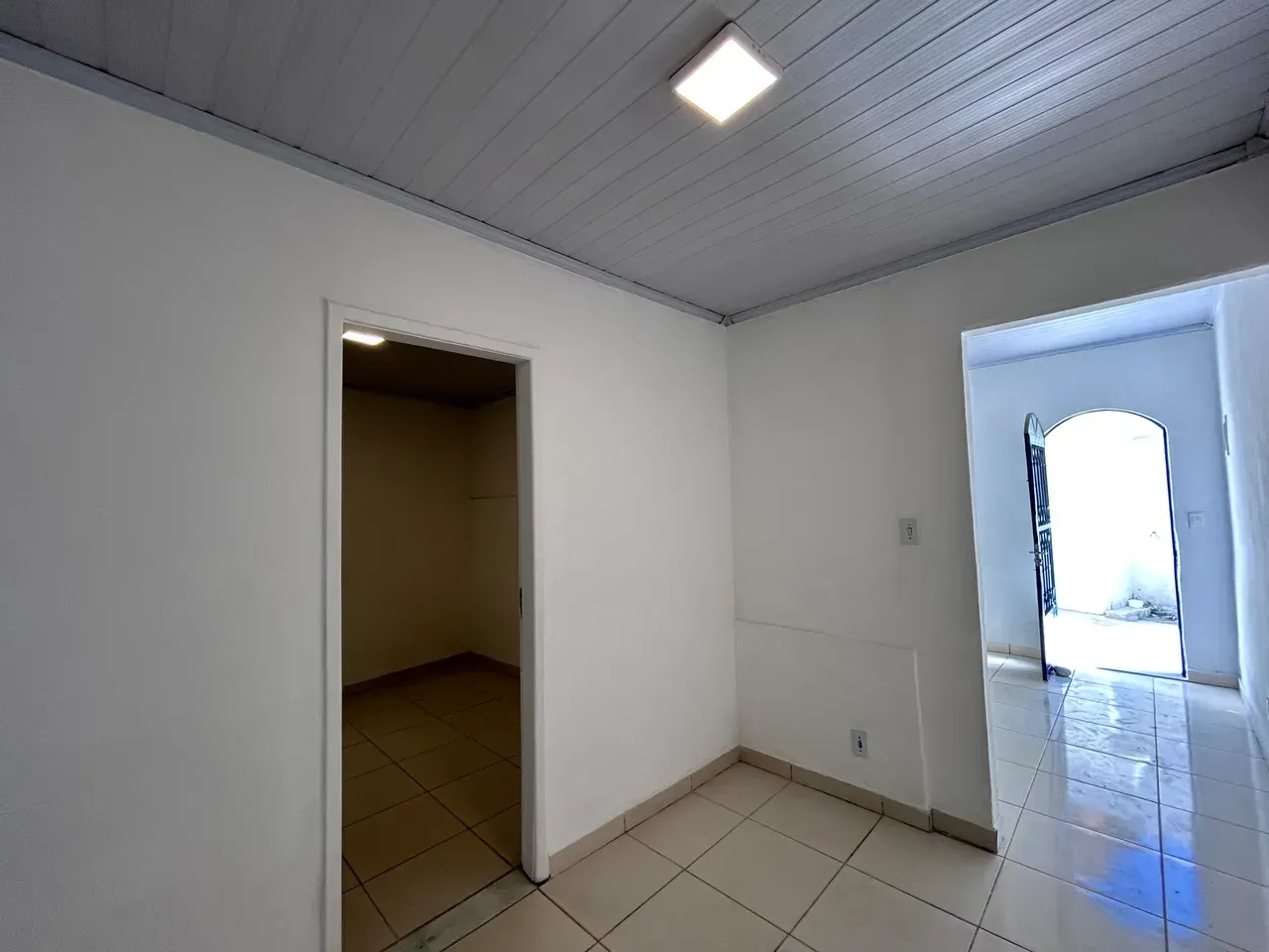 Casa com 2 quartos e 1 banheiro, mini-cozinha — photo 12