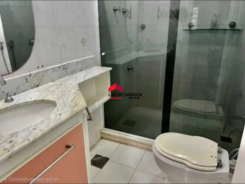 3-bedroom apartment with a bathtub in Rio de Janeiro — photo 13