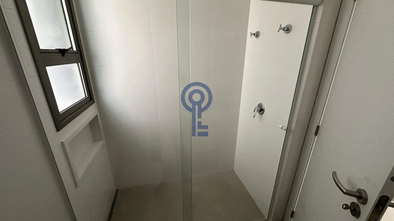 Квартира с 3 спальнями, в доме есть тренажёрный зал — photo 20