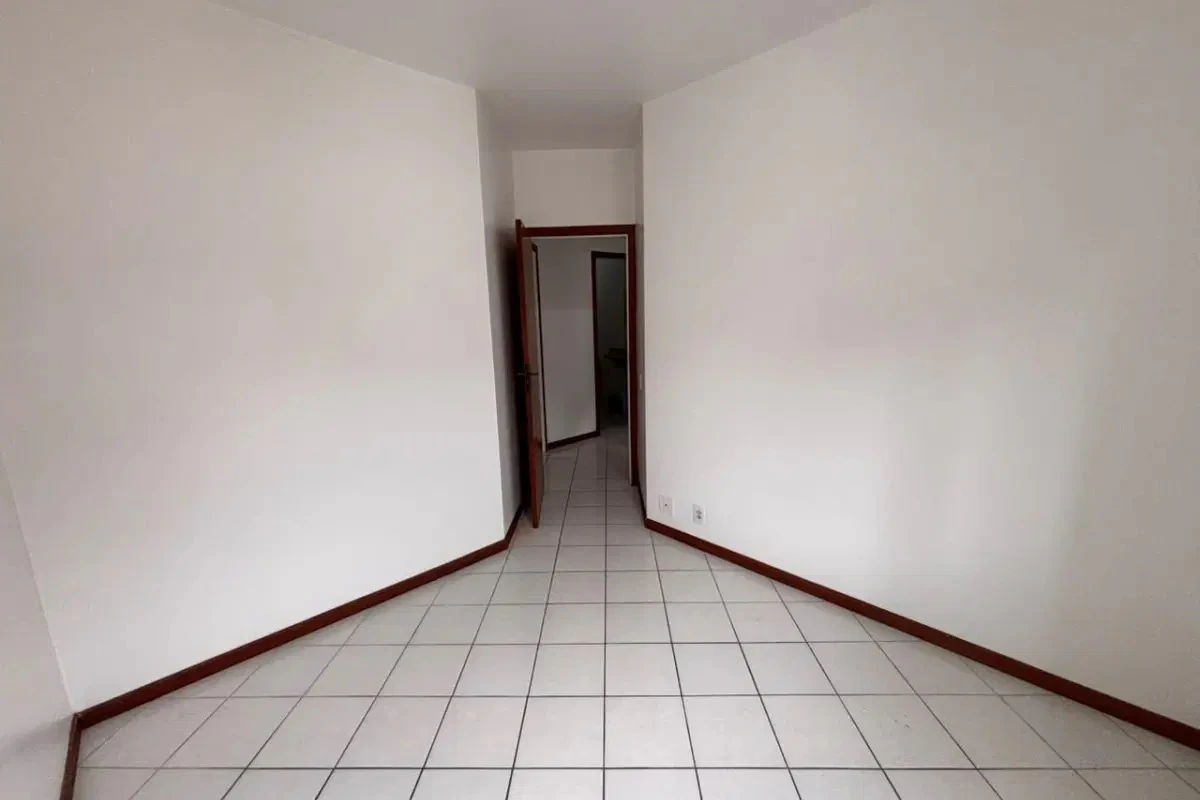 3-bedroom apartment, 1 with its own bathroom, 85 m² — photo 18
