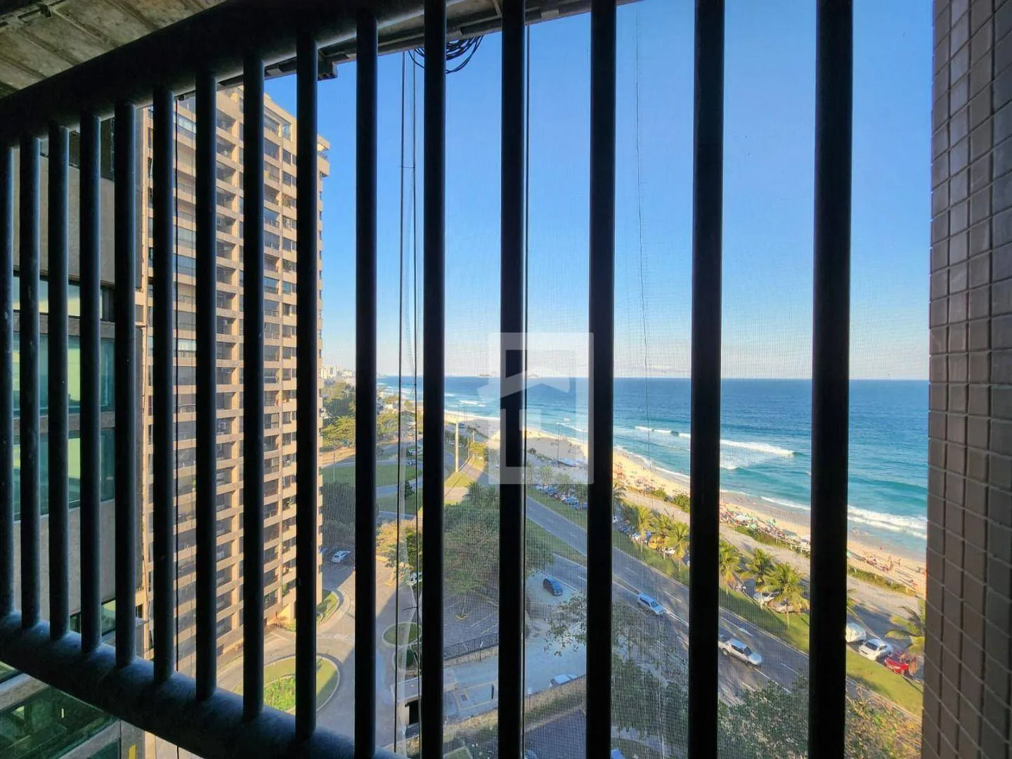 4-bedroom apartment with enclosed balcony and private garden — photo 68
