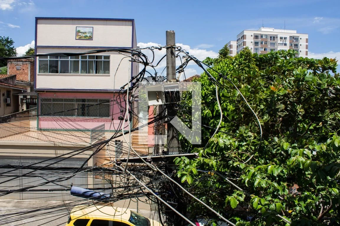 3-bedroom apartment with balcony and private outdoor space — photo 32