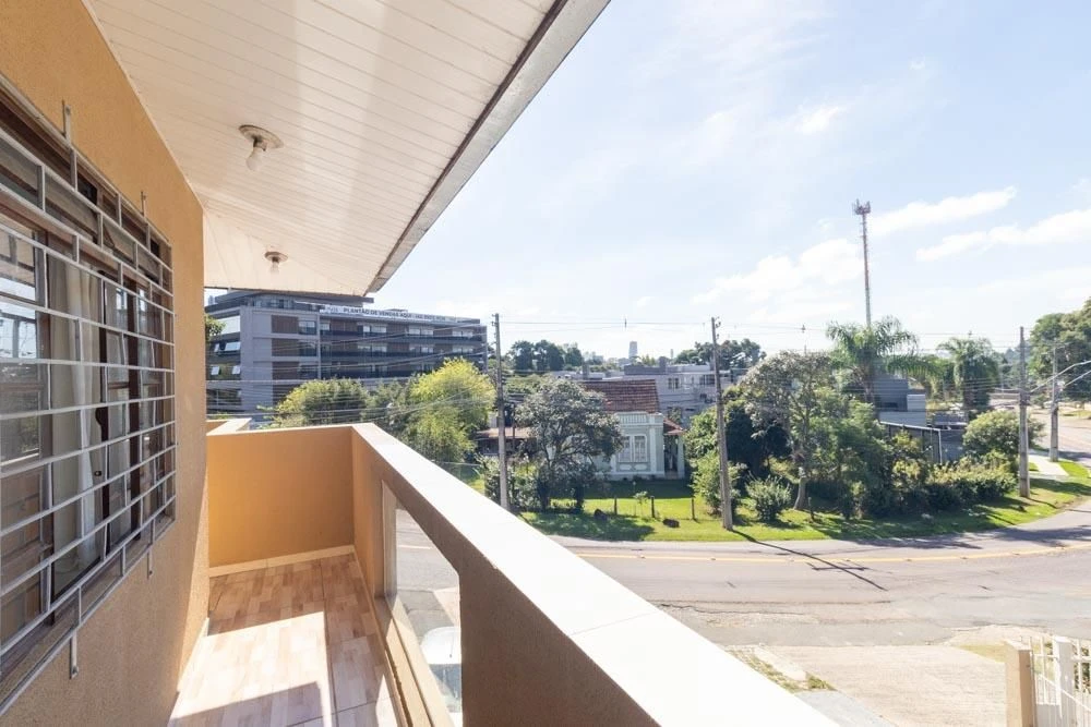2-bedroom apartment with a grill on the balcony — photo 6