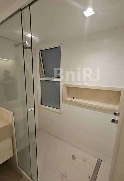 4-bedroom apartment 156 m² with 2 parking spots — photo 16