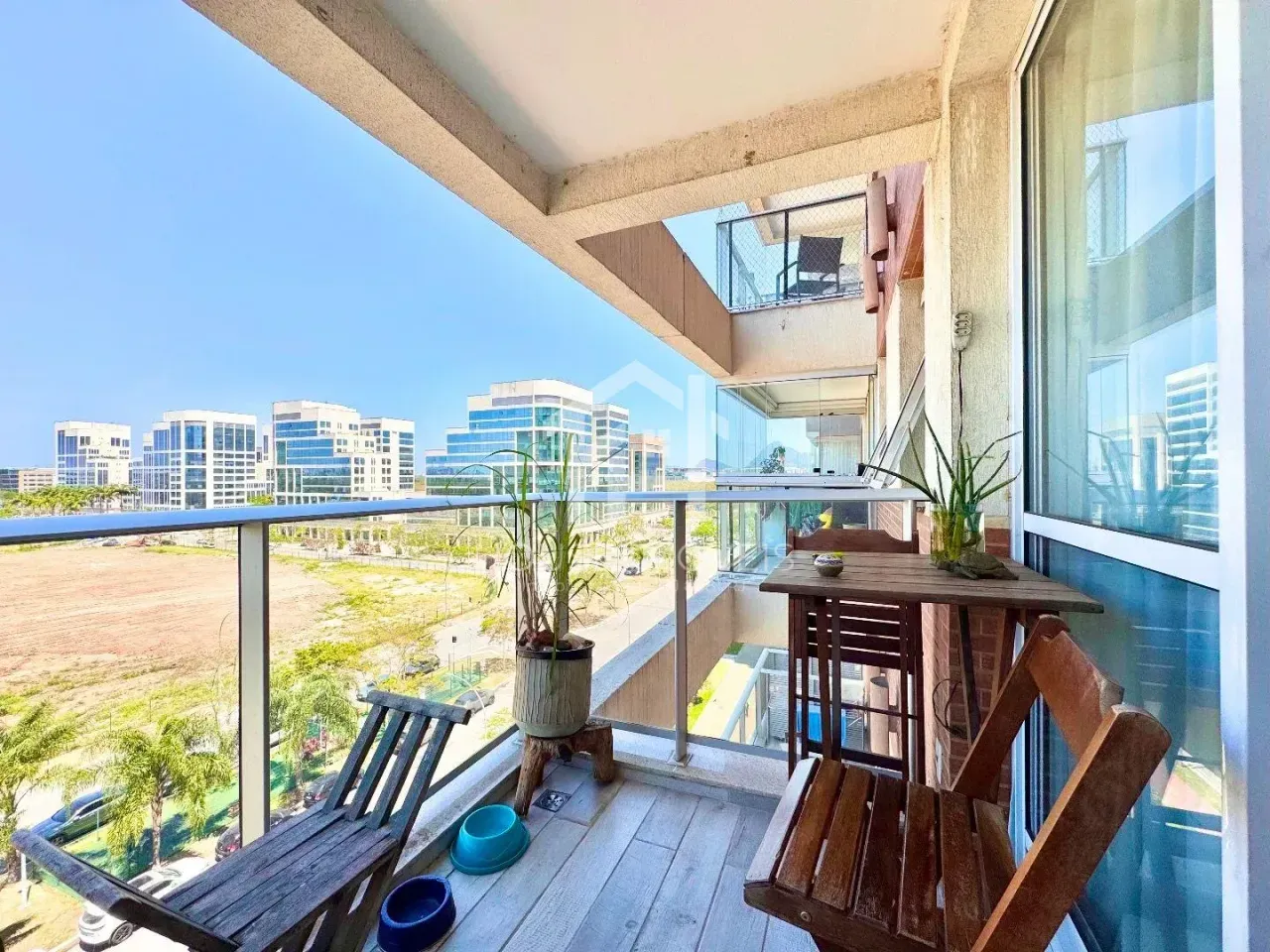 Furnished 65 m² apartment with 1 en-suite and 1 parking space — photo 35