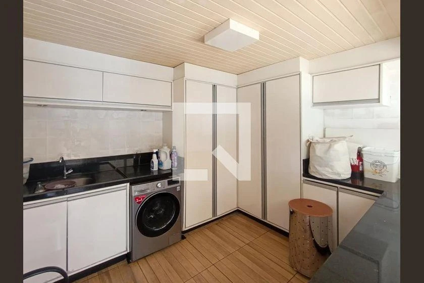 Casa mobiliada com 5 quartos e 5 banheiros, 500 m² — photo 36