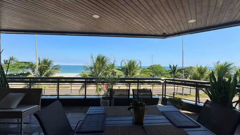Apartamento mobiliado com 4 quartos e 2 banheiros — photo 18