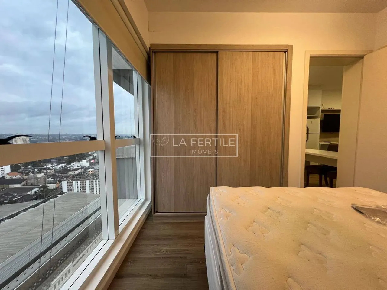 Furnished 1-bedroom apartment with 1 bathroom, 76 m² — photo 10