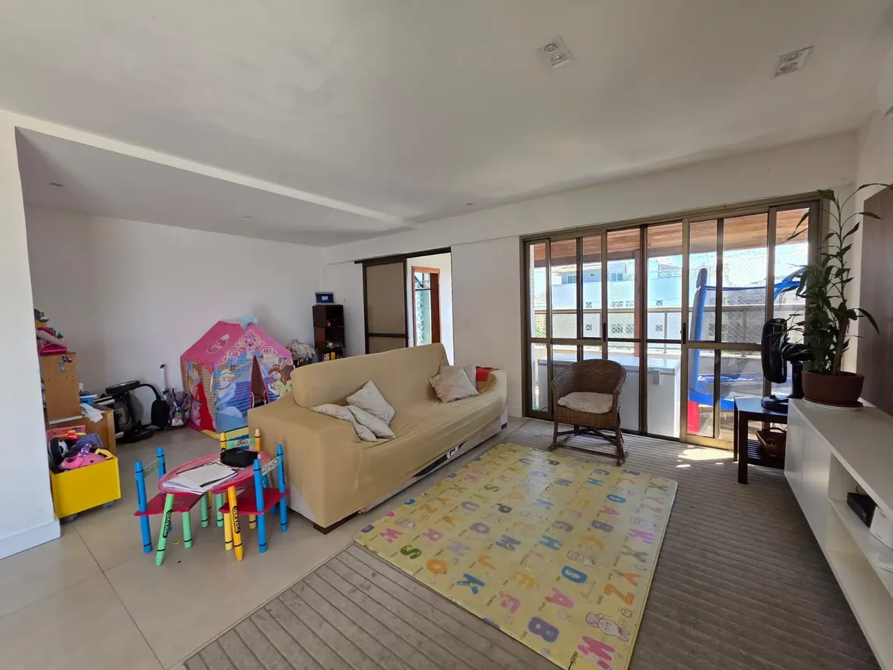 Water view in a 4-bedroom apartment, 265 m² — photo 12