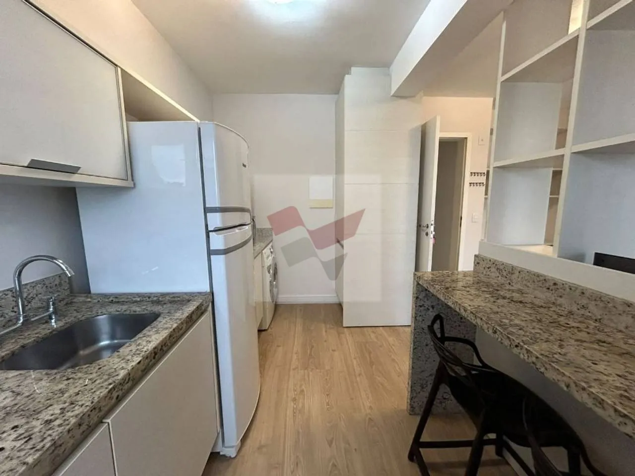 Apartamento mobiliado em condomínio com piscina coberta — photo 19
