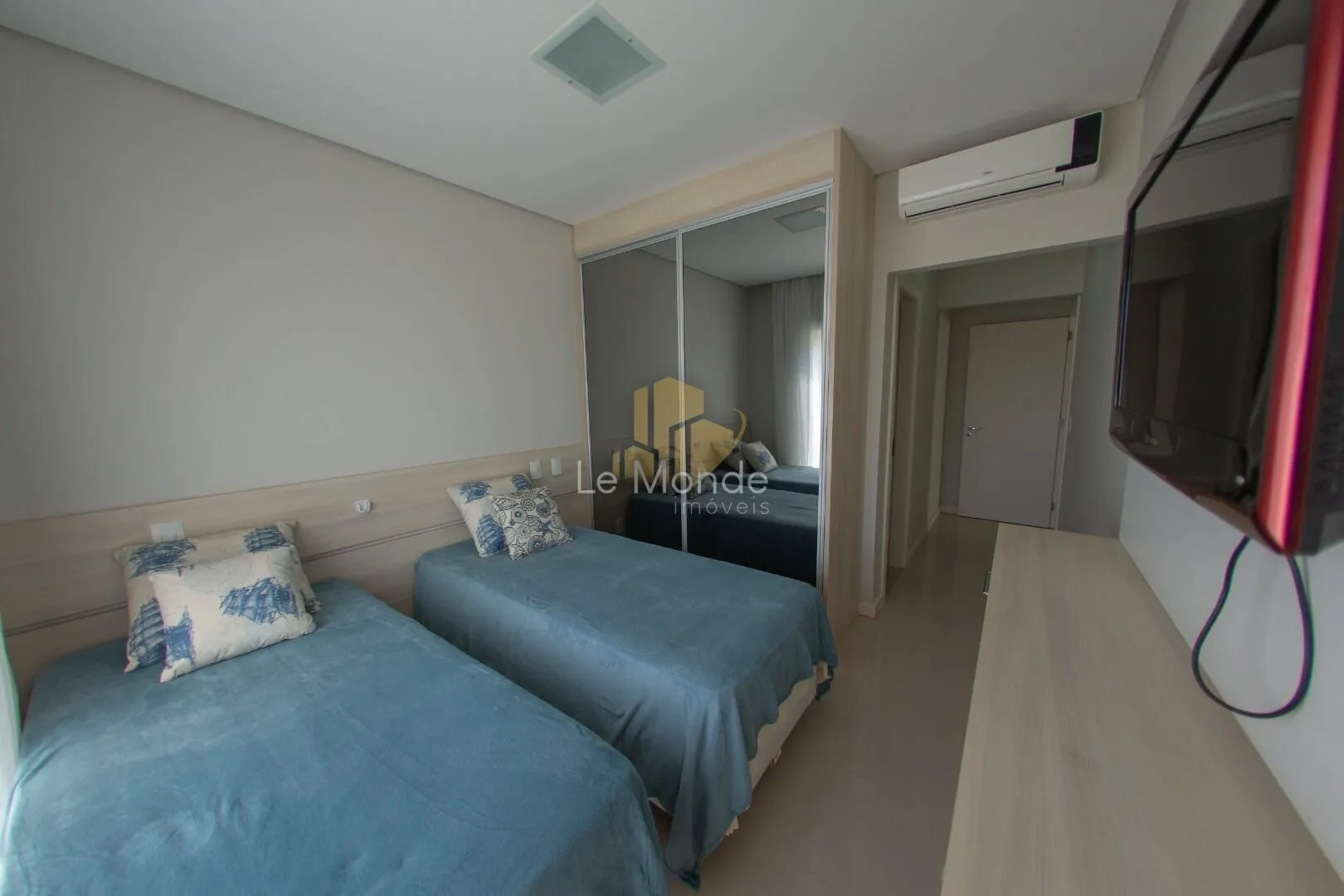 Apartamento amueblado con 4 dormitorios y 382 m² — photo 76
