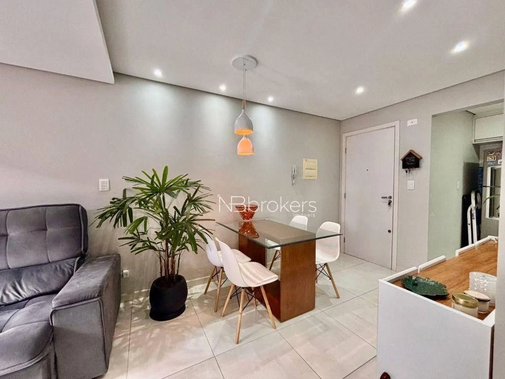 2-bedroom apartment with a washing machine in Curitiba — photo 43
