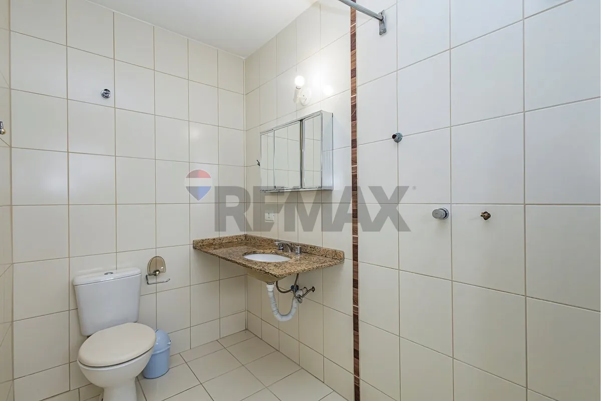 3-bedroom house with a grill on the balcony in Curitiba — photo 70