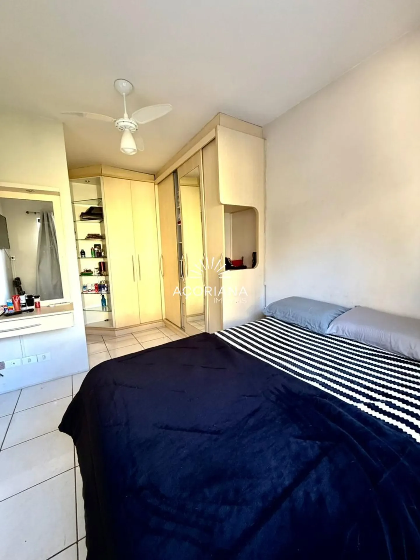 Floor-to-ceiling windows in a 3-bedroom house, 224 m² — photo 15