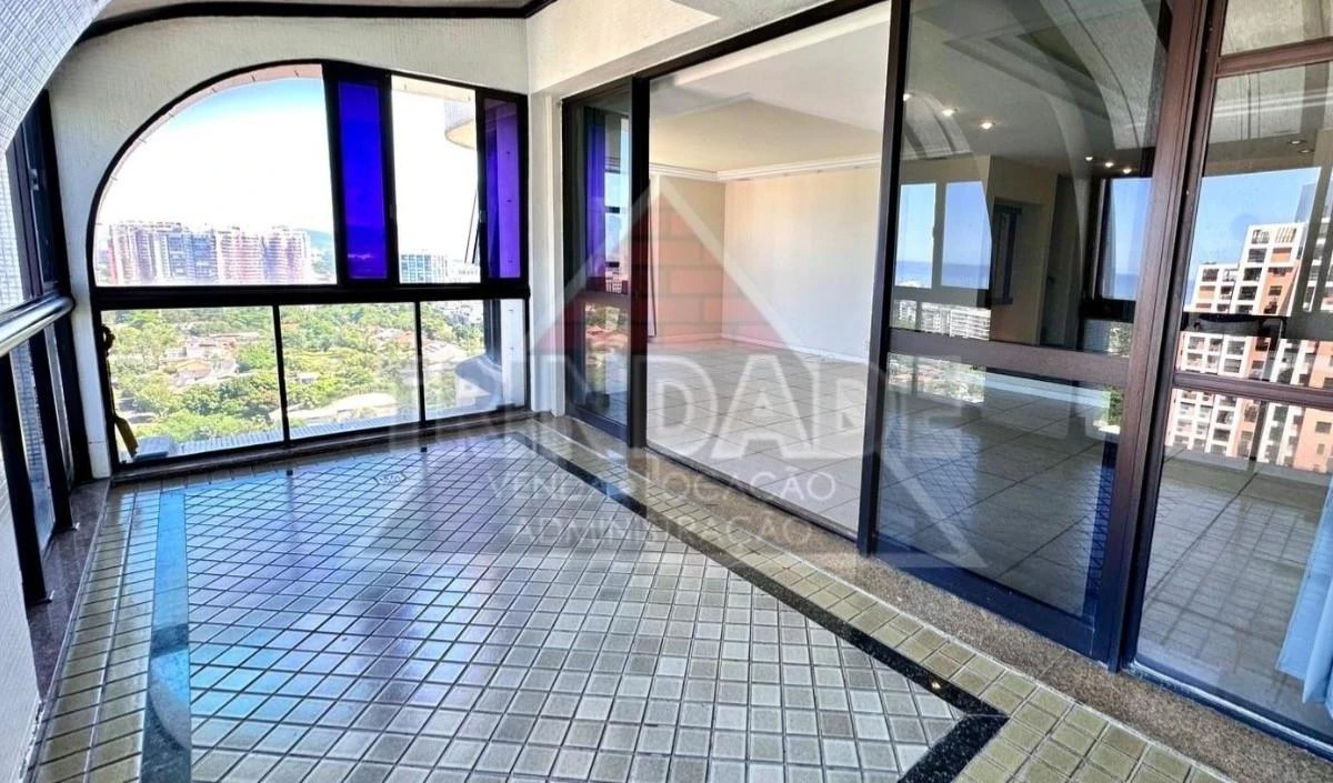 Unfurnished apartment with 3 en-suite bedrooms, 200 m² — photo 17