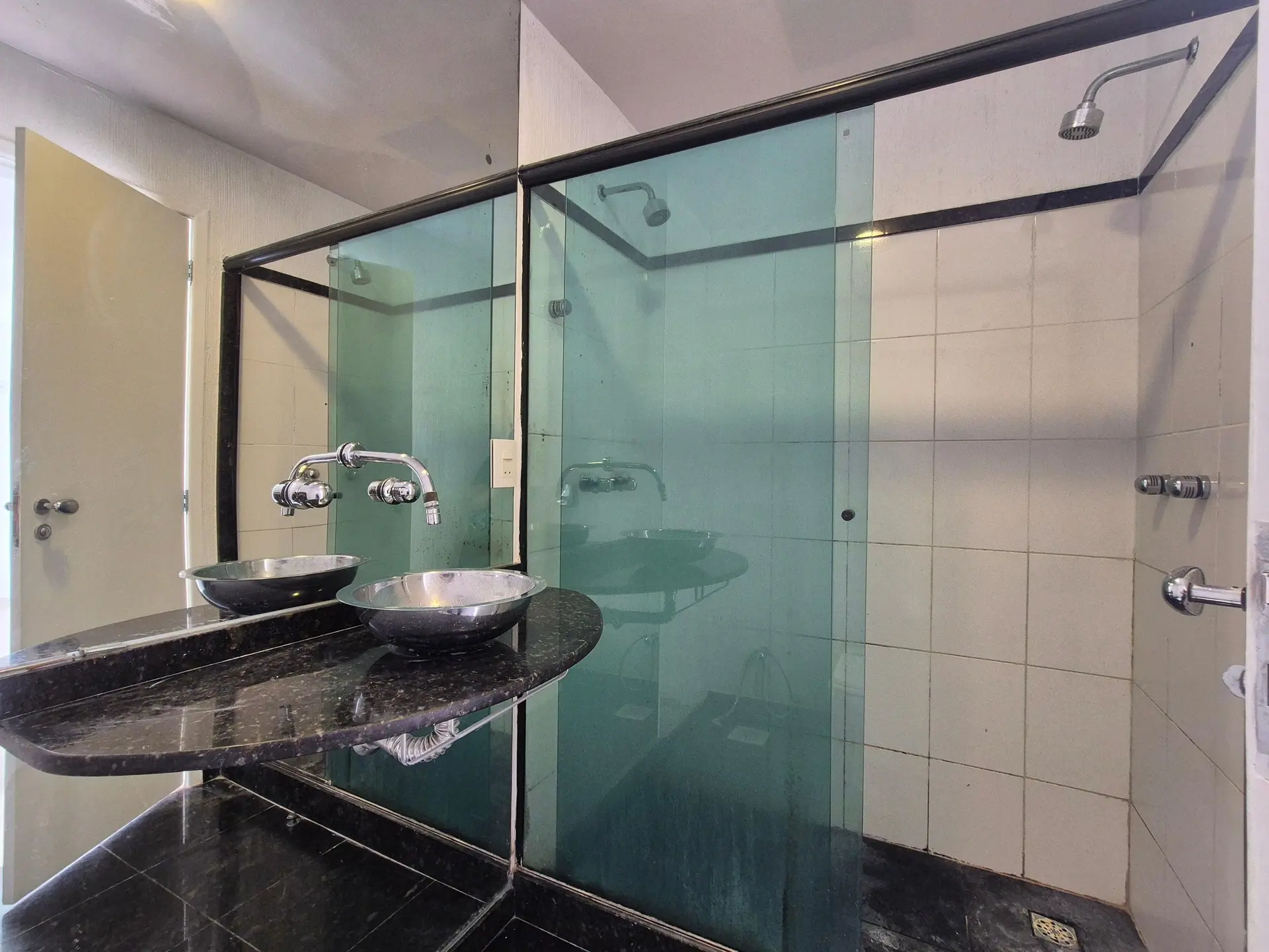 Rental apartment with 2 bedrooms and a balcony — photo 9