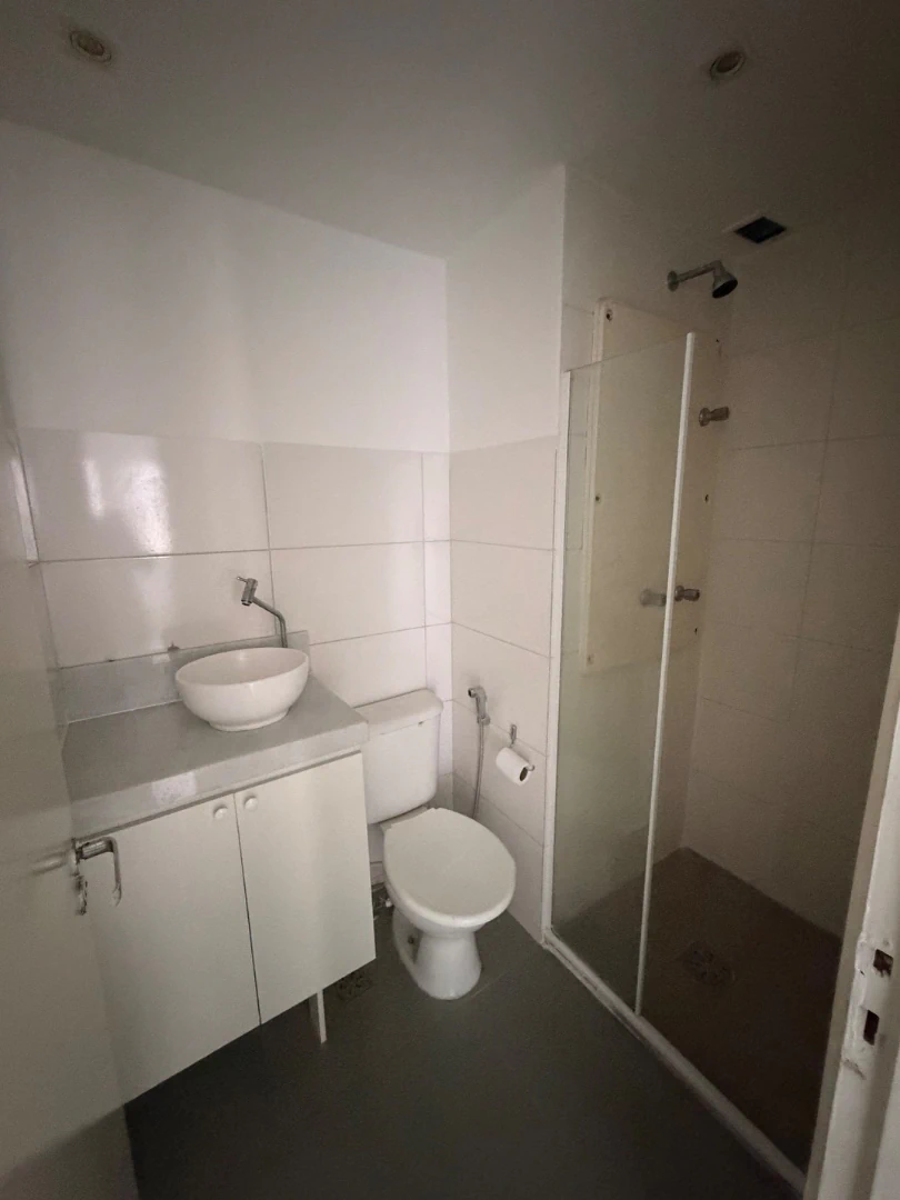 2-bedroom apartment with mountain and city view — photo 8
