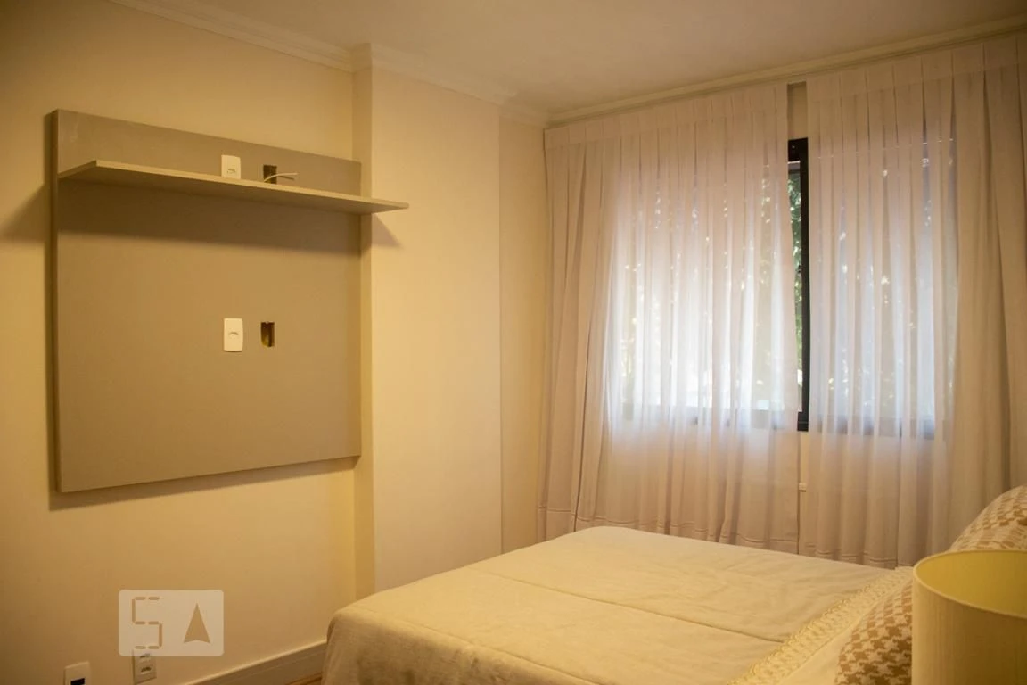 Furnished 2-bedroom apartment with enclosed glass balcony — photo 6