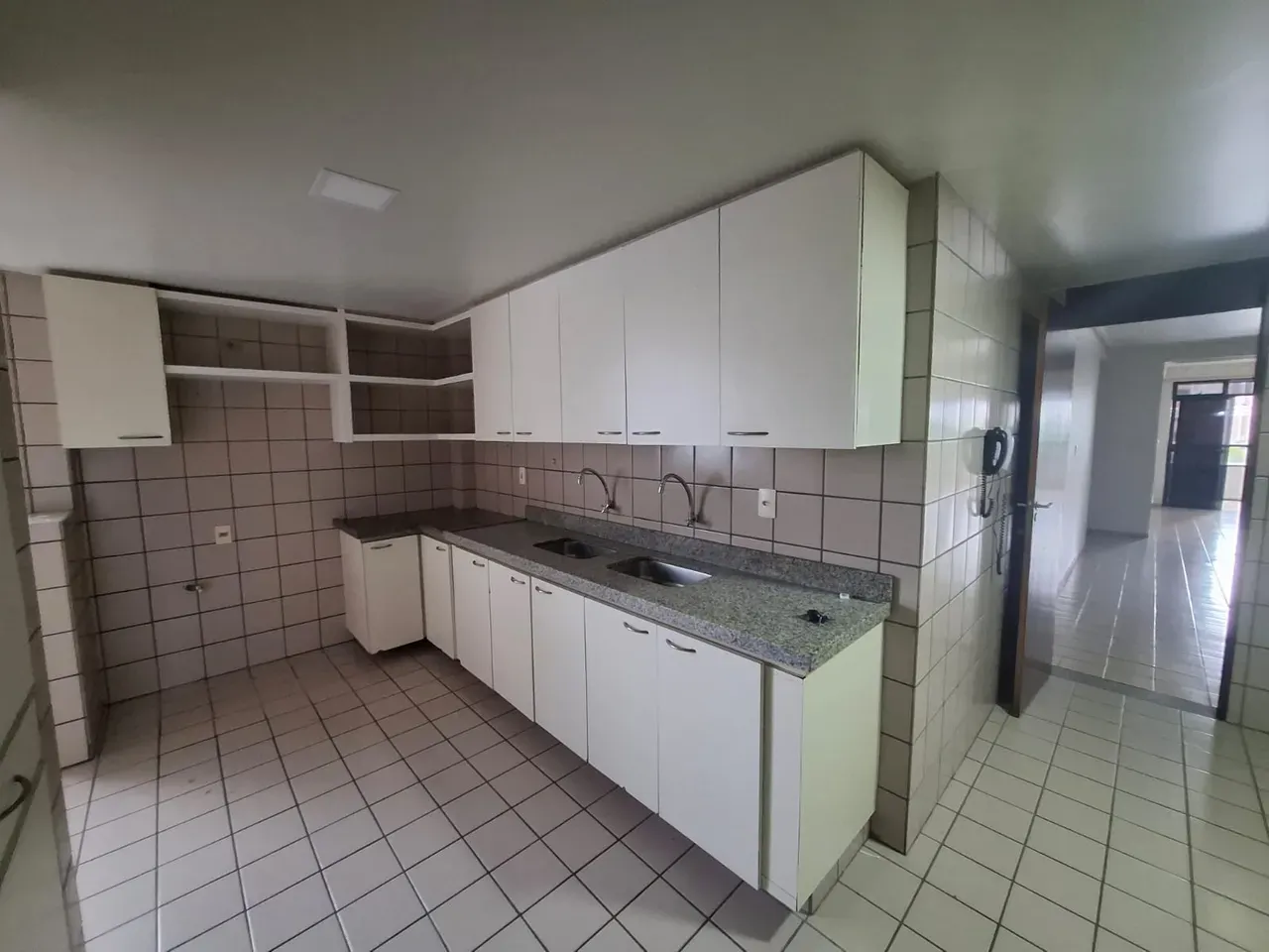 Apartamento mobiliado com 4 quartos e 2 suítes — photo 43