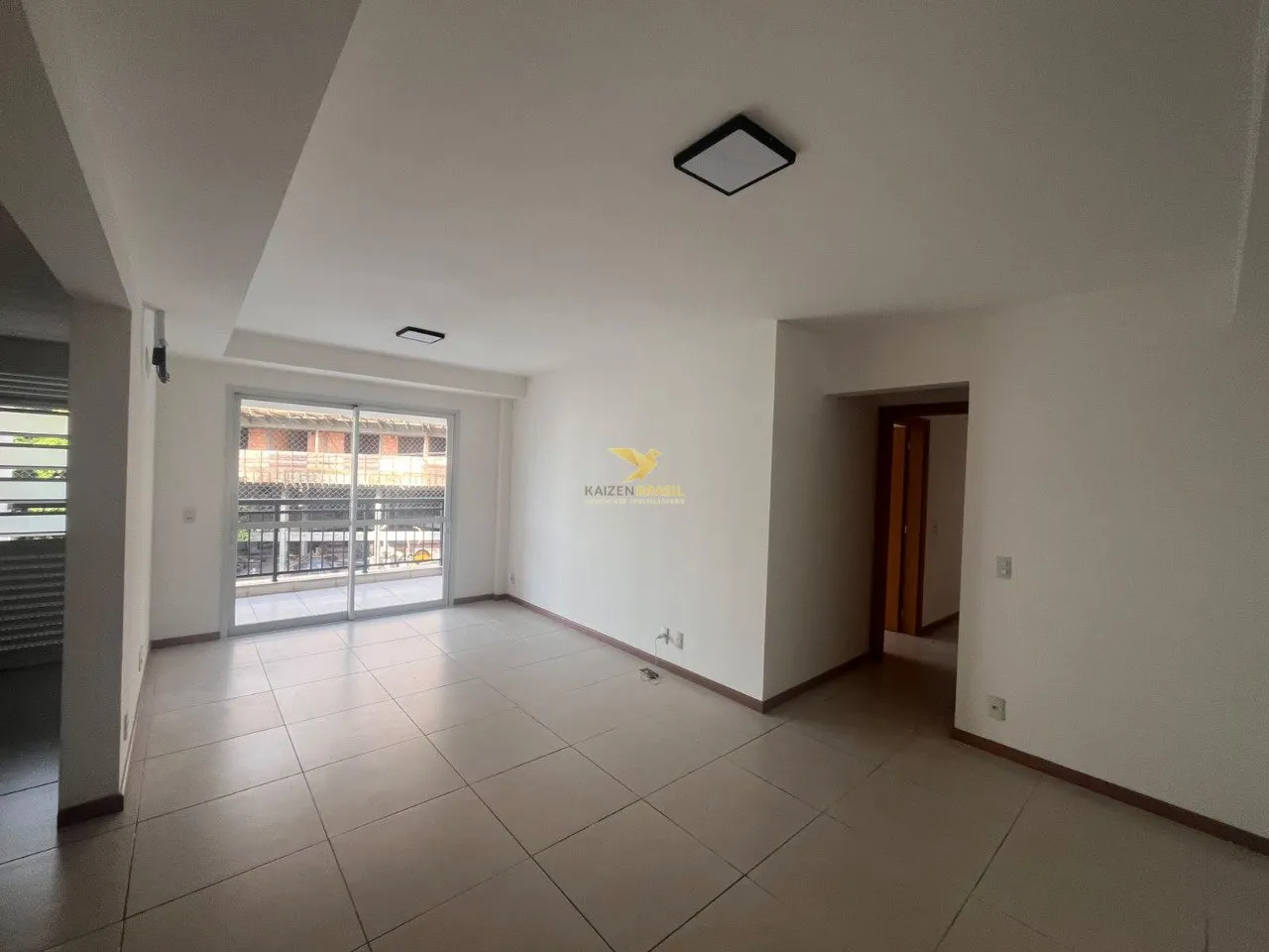 Apartment, 104 m², with a glass-enclosed balcony — photo 8