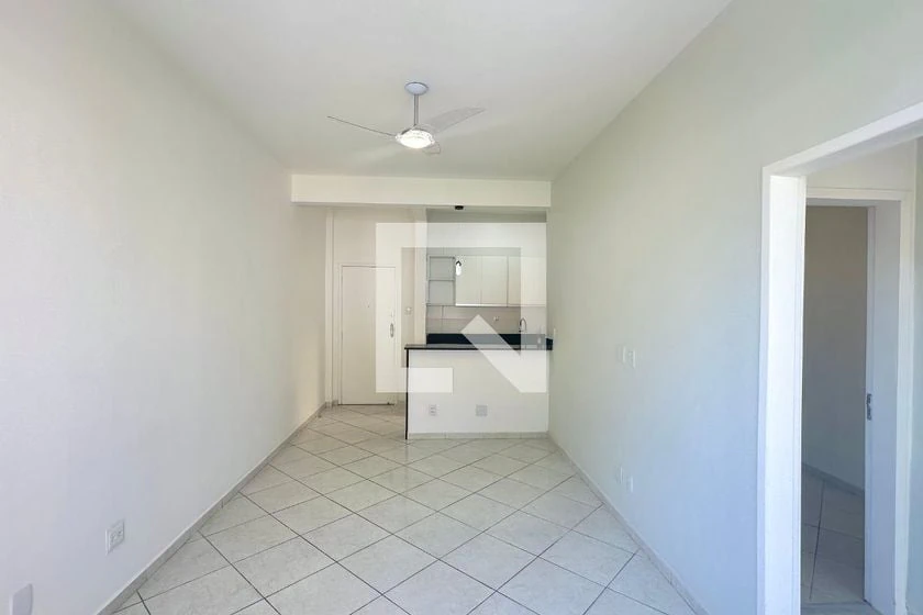 1-bedroom apartment with open-plan kitchen and 45 m² — photo 4
